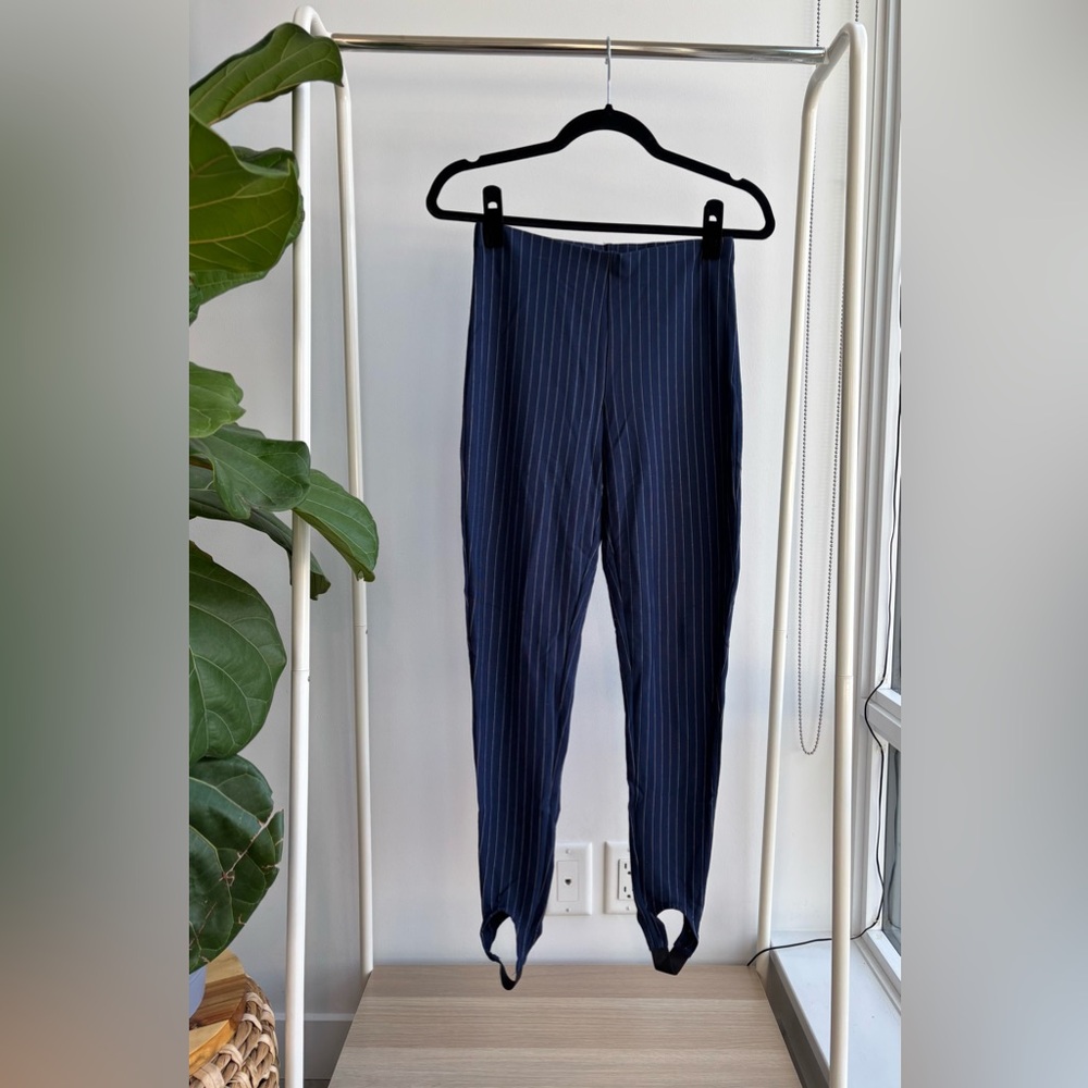 FOREVER 21 | Pinstripe Stirrup Leggings in Deep Blue M